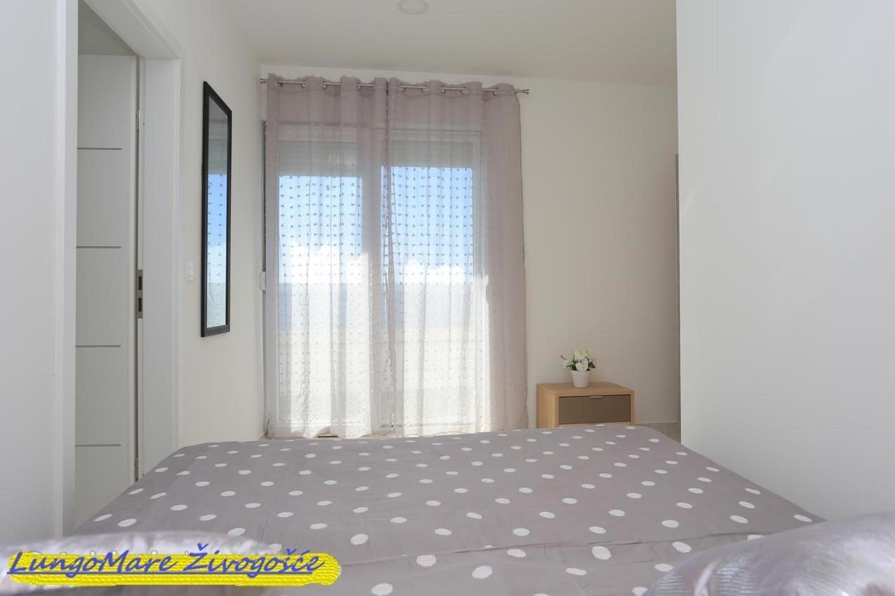 Apartmants Villa Lungo Mare Живогоще Екстер'єр фото